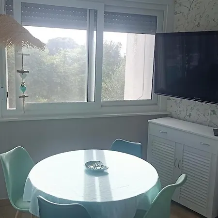 Estudio En La Playa Apartment Molnas
